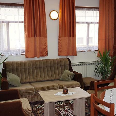 Apartment Pokos 瓦拉日丁托普利采 外观 照片